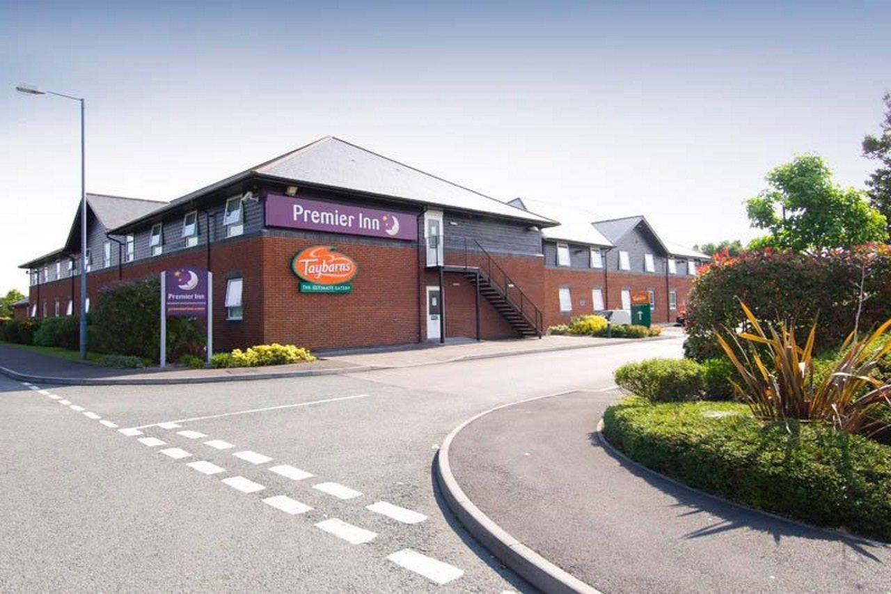 Premier Inn Swansea North Morriston Exterior photo