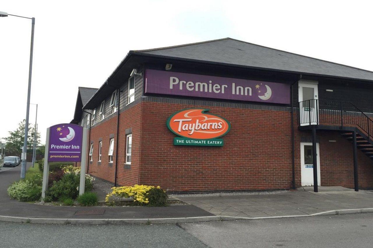 Premier Inn Swansea North Morriston Exterior photo