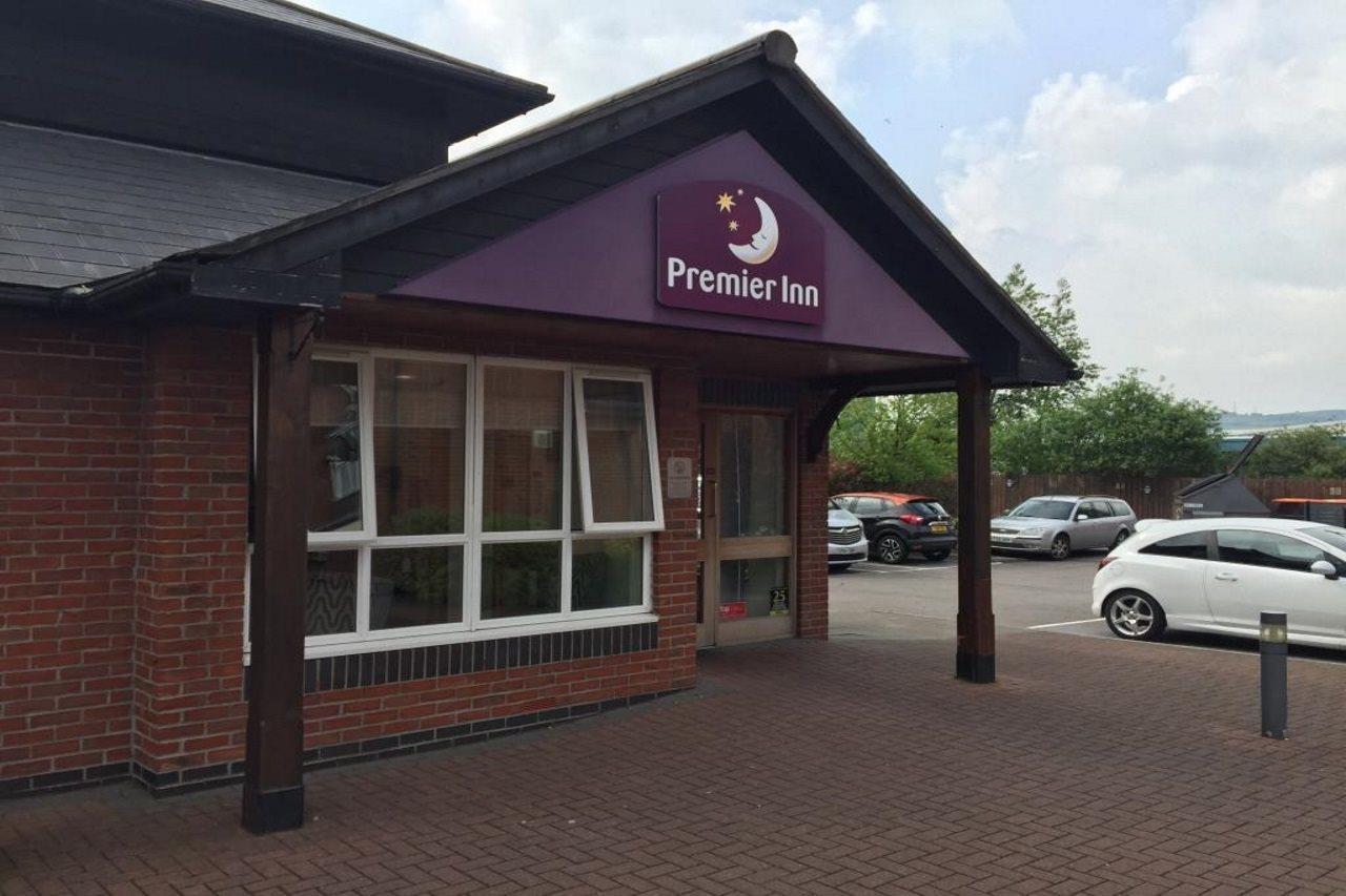 Premier Inn Swansea North Morriston Exterior photo