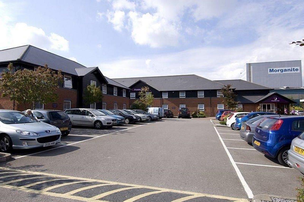 Premier Inn Swansea North Morriston Exterior photo